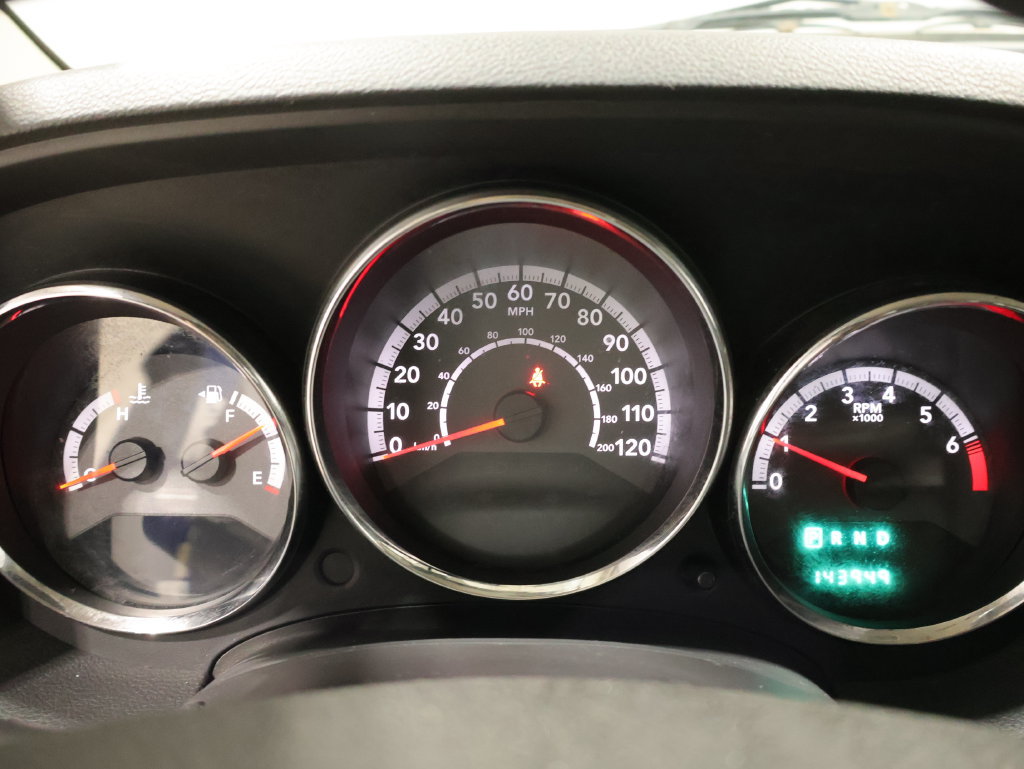 Used 2010 Dodge Caliber SXT FWD image 31