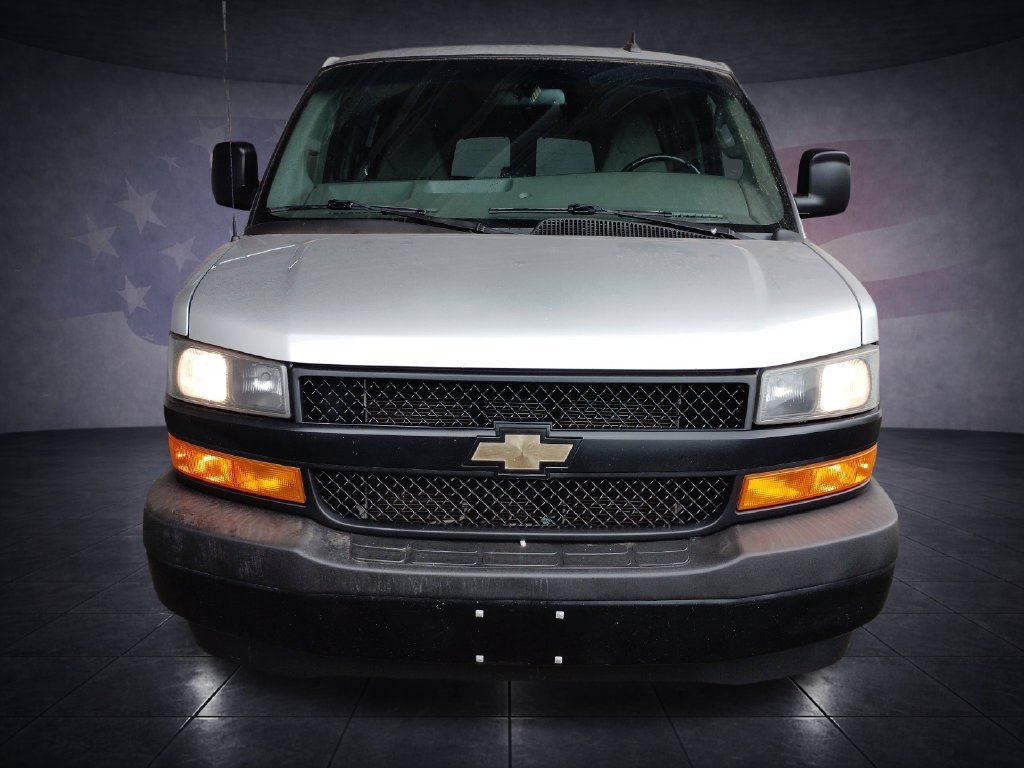 Used 2020 Chevrolet Express 3500 LS RWD image 8