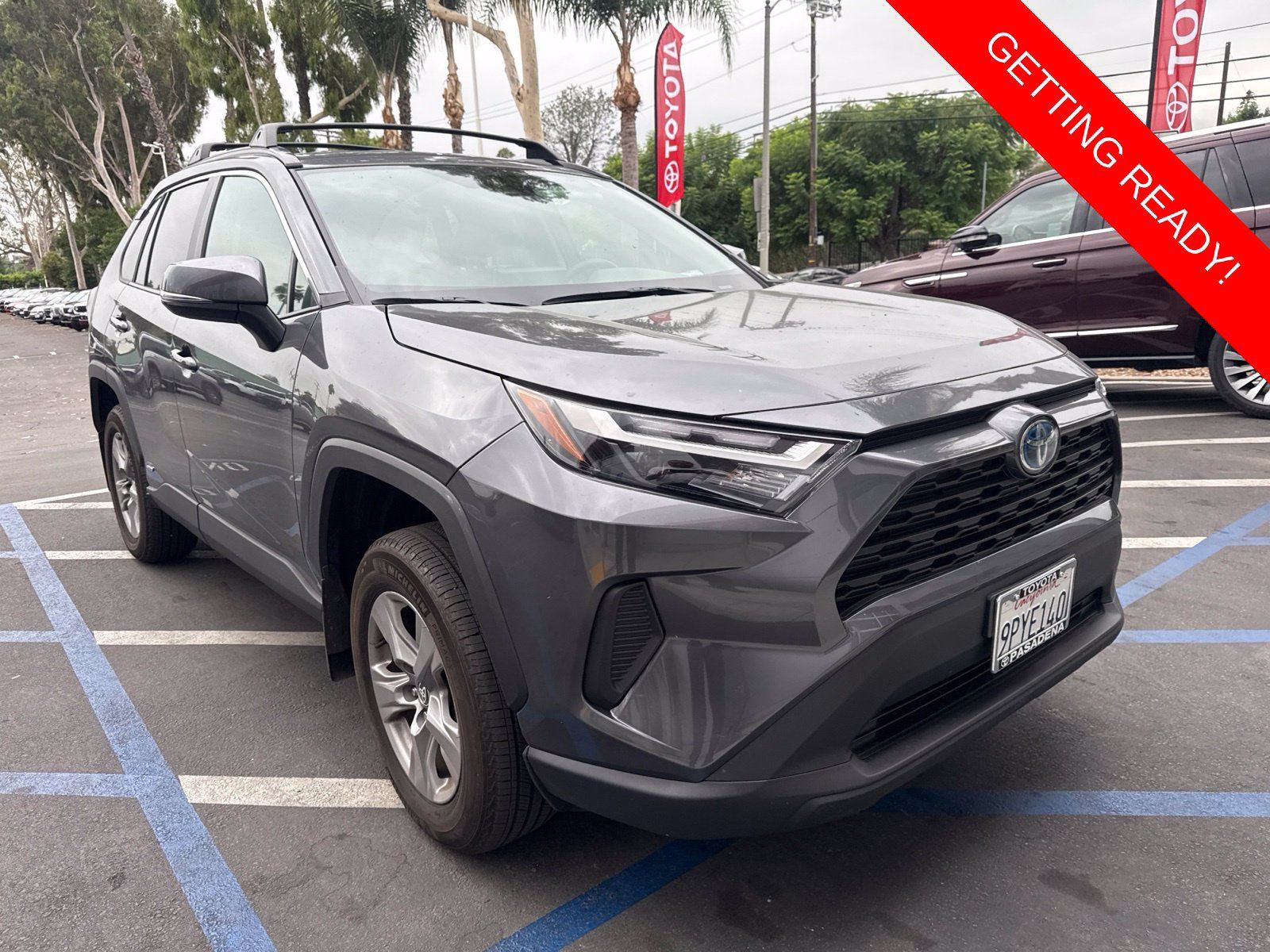 Used 2024 Toyota RAV4 LE AWD/4WD image 1