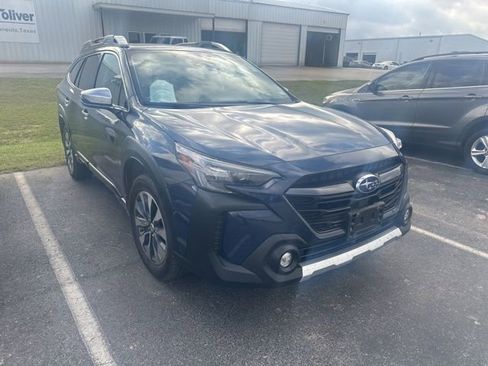 Used 2025 Subaru Outback Touring w/ Popular Package #2 image 3
