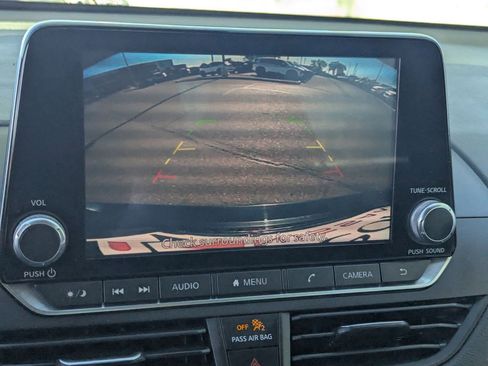 Used 2021 Nissan Altima 2.5 SV image 24