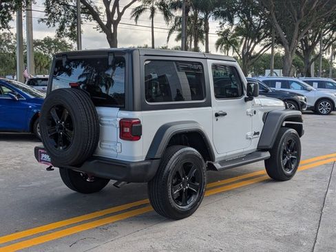 Used 2025 Jeep Wrangler Sport AWD/4WD image 5