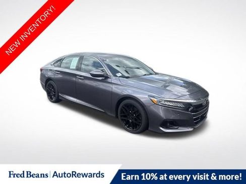 Used 2021 Honda Accord Touring image 1