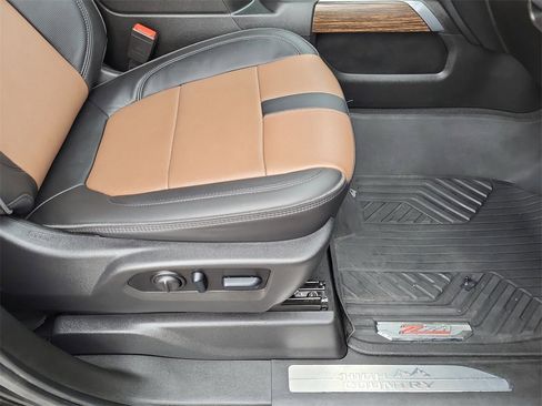 Certified 2023 Chevrolet Silverado 2500 High Country w/ Z71 Off-Road Package image 18