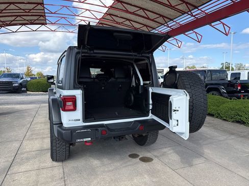 Used 2018 Jeep Wrangler Unlimited Rubicon image 20