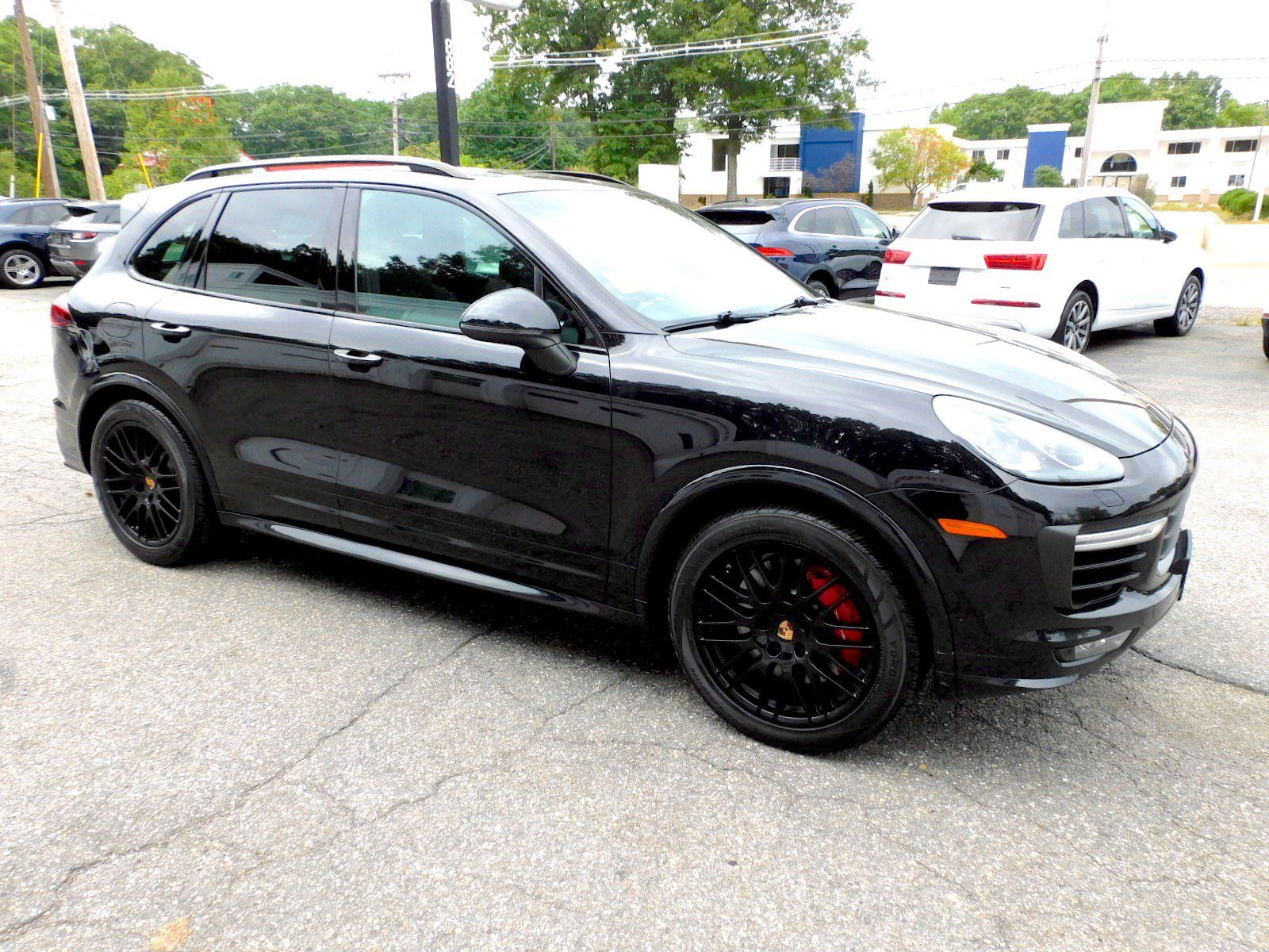 Used 2016 Porsche Cayenne GTS AWD/4WD image 7