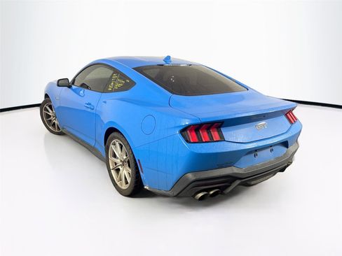 Used 2024 Ford Mustang GT Premium image 8