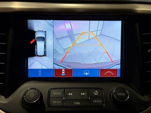 Used 2017 GMC Acadia Denali w/ Technology Package FWD image 12