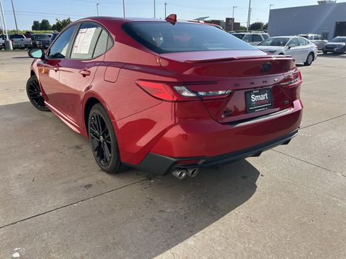 Certified 2025 Toyota Camry SE w/ Convenience Package AWD/4WD image 4