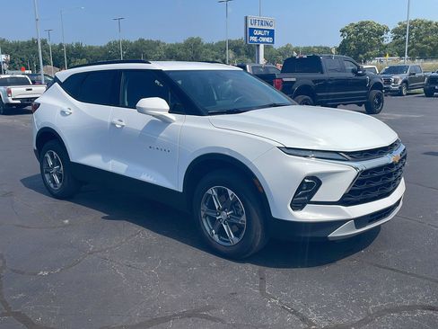 Used 2024 Chevrolet Blazer LT w/ Convenience Package FWD image 7