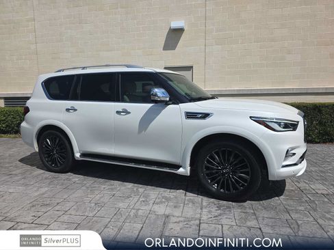 Used 2023 INFINITI QX80 Sensory w/ All-Season Package RWD image 1