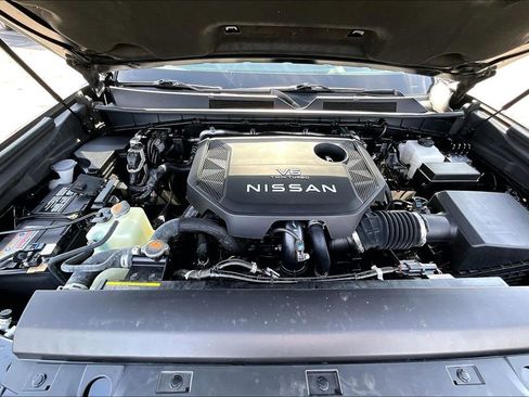 Used 2025 Nissan Armada Platinum Reserve image 7