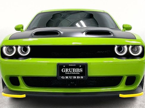 Used 2023 Dodge Challenger SRT Hellcat w/ Driver Convenience Group image 5