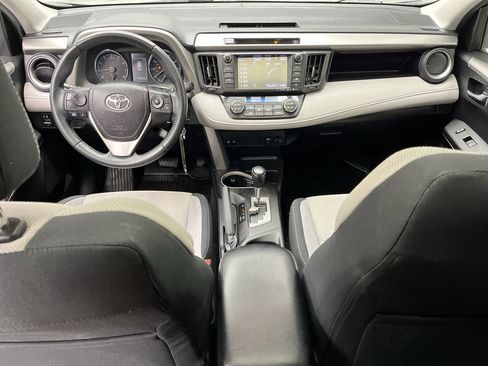 Used 2016 Toyota RAV4 XLE FWD image 4