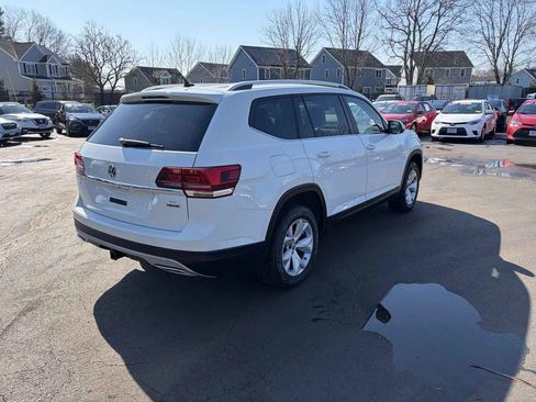 Used 2019 Volkswagen Atlas SE w/ Towing Package image 6