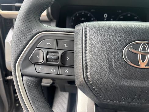 New 2026 Toyota 4Runner TRD Off-Road Premium AWD/4WD image 17