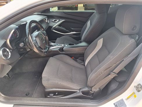 Used 2022 Chevrolet Camaro LT RWD image 13