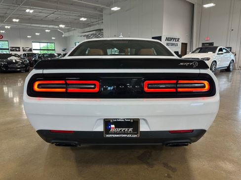 Used 2022 Dodge Challenger SRT Hellcat RWD image 8
