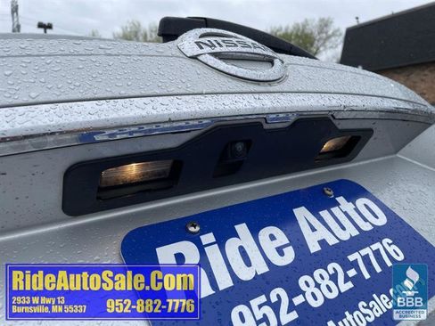 Used 2018 Nissan Rogue S AWD/4WD image 30