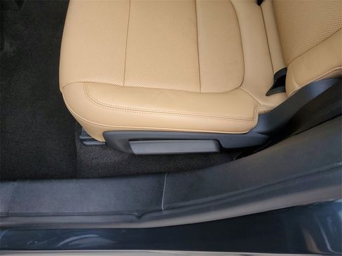 Certified 2020 Lincoln Corsair Reserve image 13