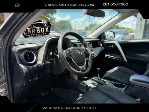 Used 2015 Toyota RAV4 XLE FWD image 15
