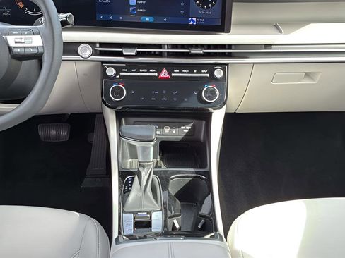 Certified 2025 Hyundai Tucson SEL image 15