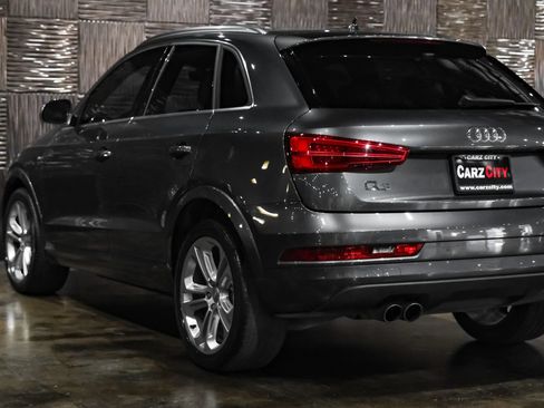 Used 2018 Audi Q3 2.0T Premium Plus w/ Premium Plus Package AWD/4WD image 12