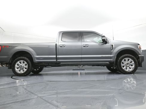 Used 2022 Ford F350 Platinum w/ FX4 Off-Road Package image 32