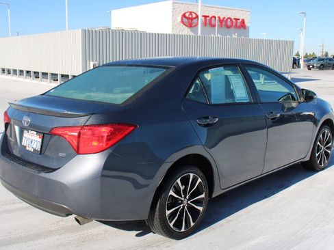 Used 2017 Toyota Corolla SE image 3