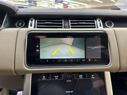 Used 2019 Land Rover Range Rover image 31