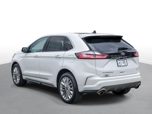 Used 2022 Ford Edge Titanium w/ Equipment Group 301A AWD/4WD image 6