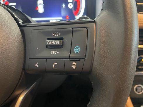 Certified 2023 Nissan Rogue Platinum FWD image 15