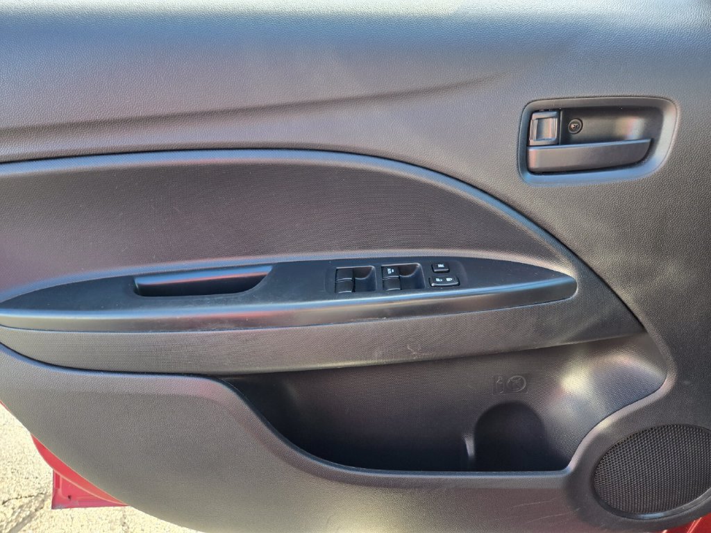 Used 2024 Mitsubishi Mirage ES FWD image 33