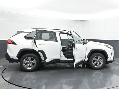 Used 2025 Toyota RAV4 XLE image 56