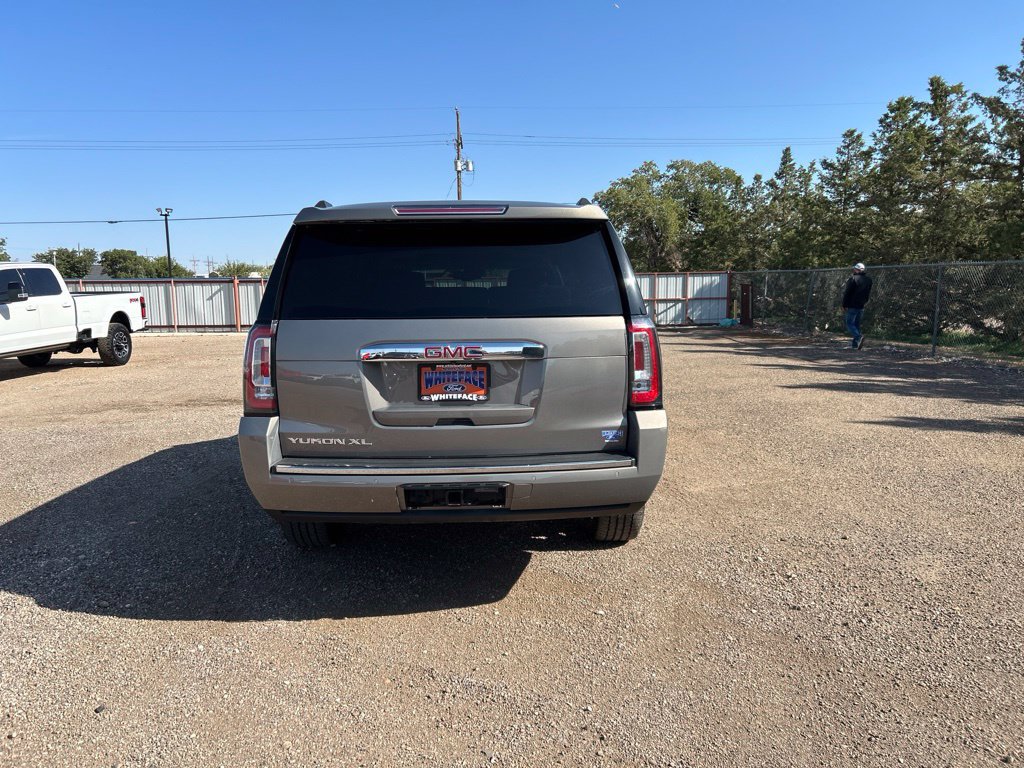 Used 2019 GMC Yukon XL Denali AWD/4WD image 5