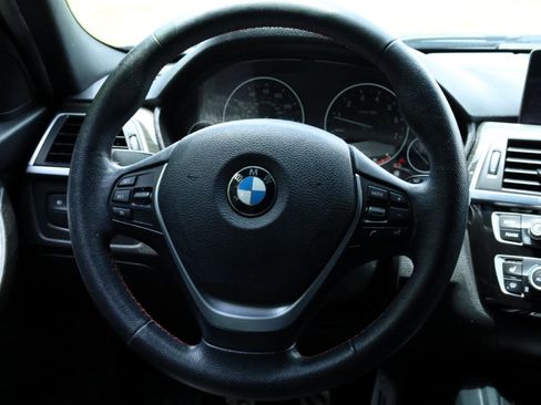 Used 2017 BMW 330i Sedan image 7