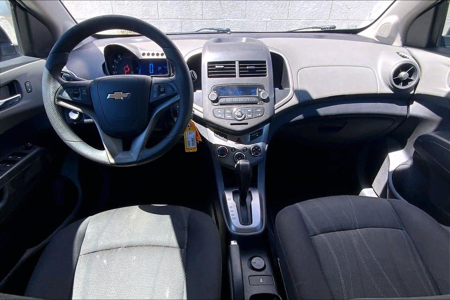 Used 2014 Chevrolet Sonic LT FWD image 10