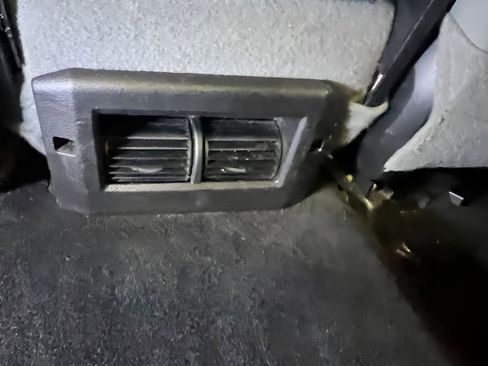 Used 2017 RAM 1500 Classic SLT AWD/4WD image 38