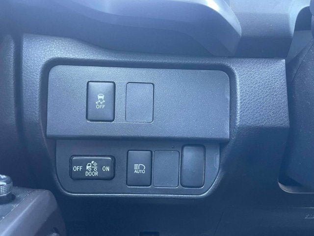 Certified 2023 Toyota Tacoma SR5 AWD/4WD image 23