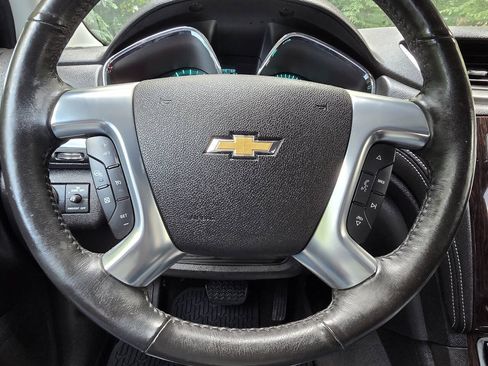 Used 2017 Chevrolet Traverse Premier AWD/4WD image 18