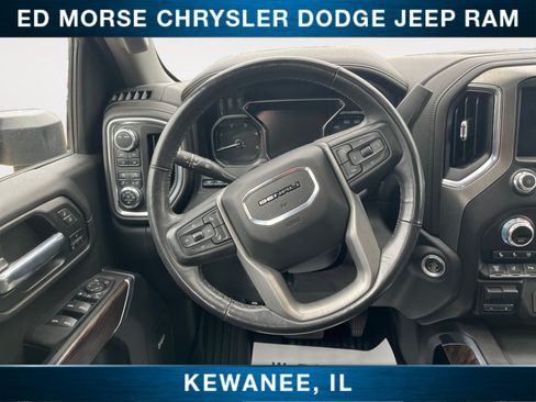 Used 2022 GMC Sierra 2500 Denali w/ Denali Black Diamond Edition AWD/4WD image 12