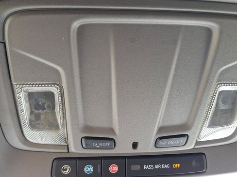 Used 2022 GMC Sierra 1500 Elevation image 19