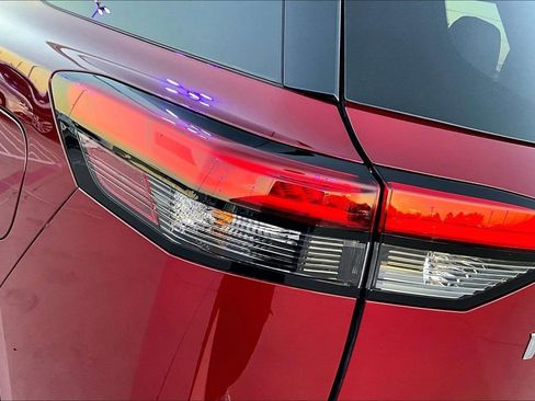 Used 2022 Nissan Pathfinder SL image 39