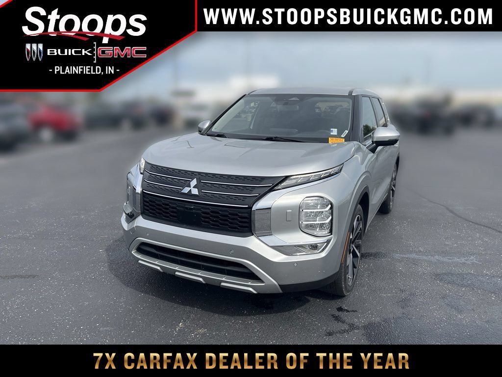 Used 2022 Mitsubishi Outlander SE AWD/4WD image 1