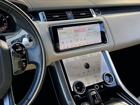 Used 2021 Land Rover Range Rover Sport HSE Dynamic image 6