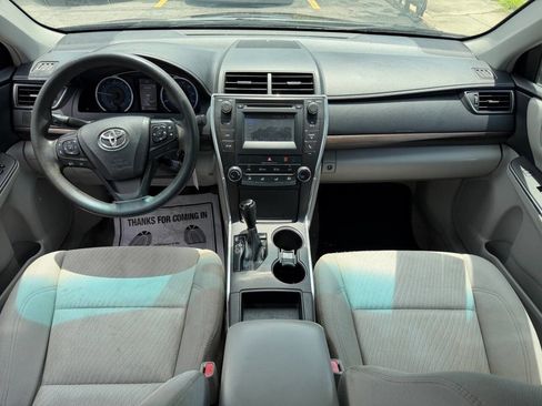 Used 2016 Toyota Camry LE FWD image 10