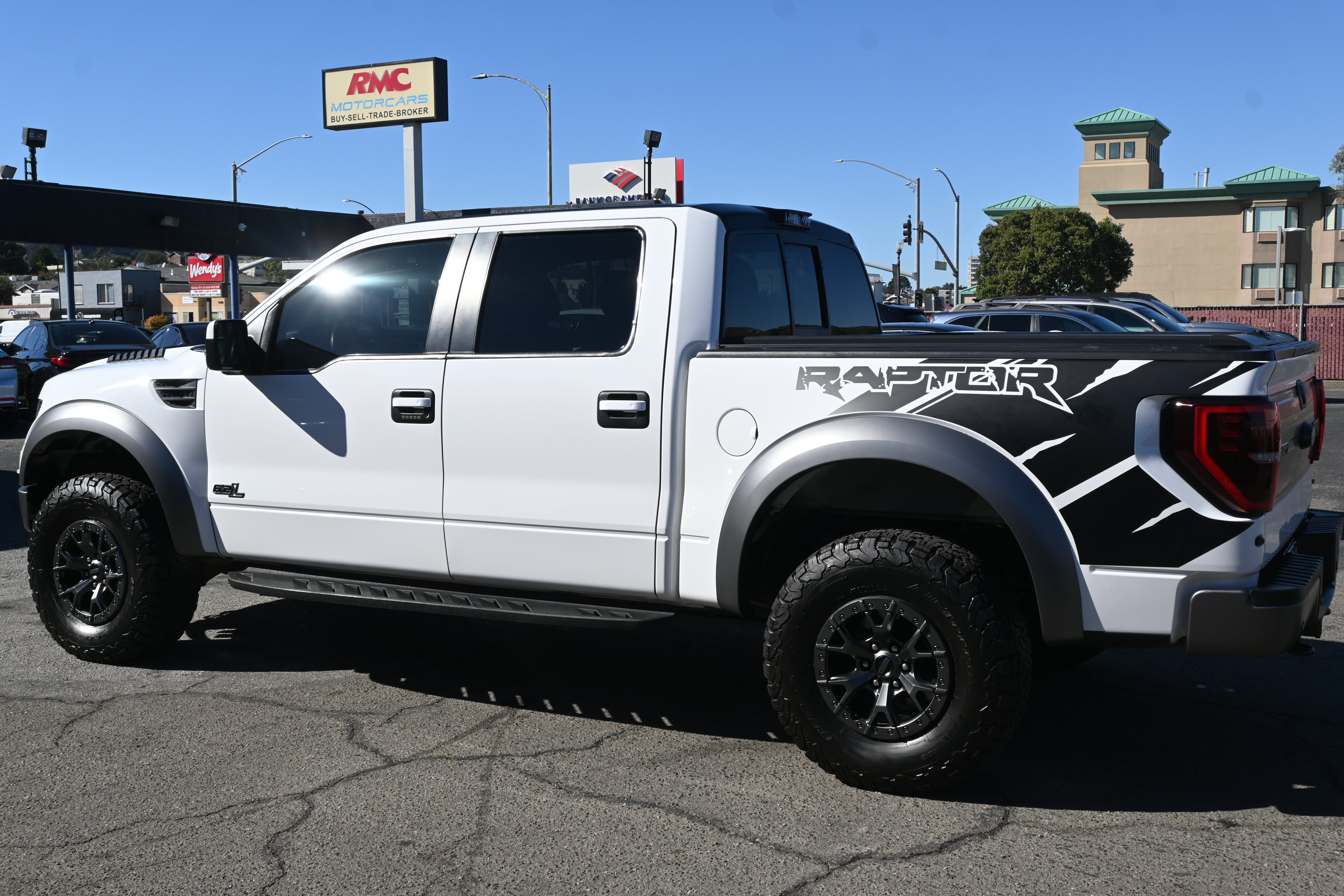 Used 2014 Ford F150 Raptor w/ Equipment Group 801A Luxury AWD/4WD image 6