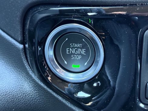 New 2026 GMC Sierra 1500 Elevation image 38