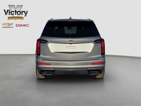 Used 2025 Cadillac XT6 Luxury image 7
