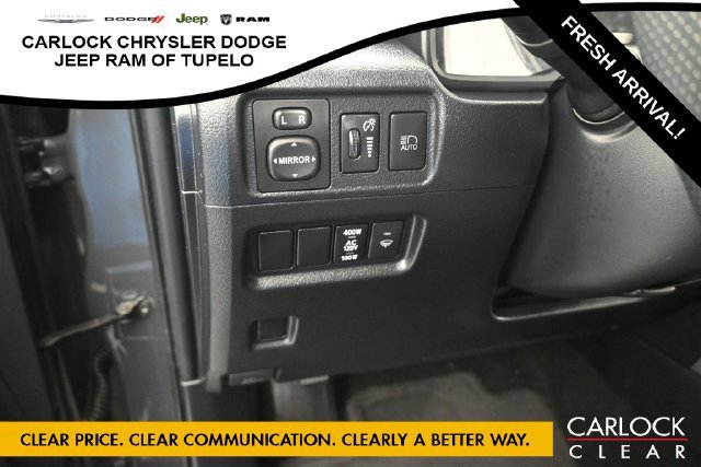 Used 2024 Toyota 4Runner SR5 Premium w/ Moonroof Package AWD/4WD image 17